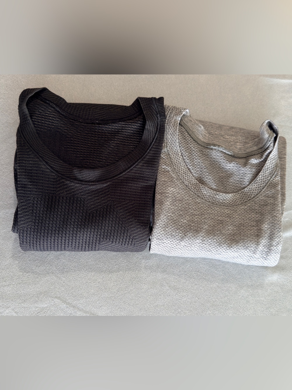 Bundle 2 Metal Vent Long Sleeve